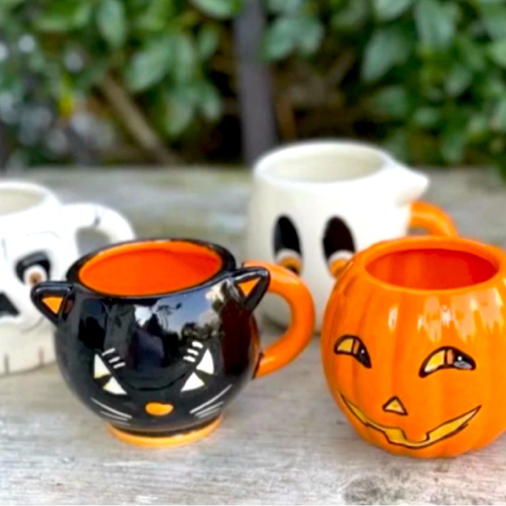 NEW Transpac Little Village by Shelly Comiskey Halloween Set of 4 Espresso Mugs